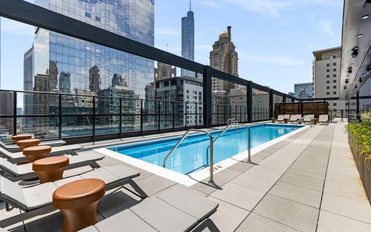 Blueground River North Balcony Pool Nr Pier Chi-1147 Apartment Chicago Exterior photo